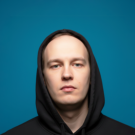 Артем Антипов